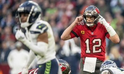 Brady’s cameo at WR fails but Bucs beat Seattle in front of noisy German crowd