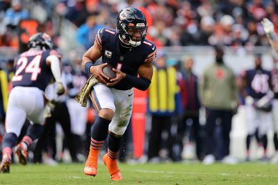 Bears QB Justin Fields makes us believe in magic with rushing TD