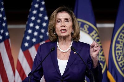 Pelosi holds open option of another term as House Dem leader
