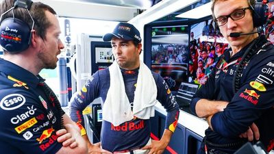 Max Verstappen refuses Red Bull orders to give place to Sergio Pérez during Sao Paulo Grand Prix