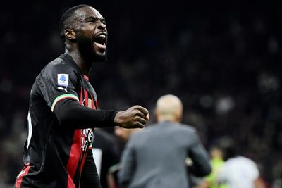 Milan stay on Napoli's tail as Kean fires Juve third