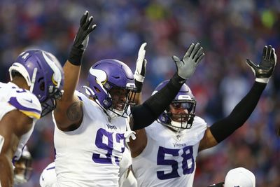 Vikings outlast Bills in overtime in Game of the Year