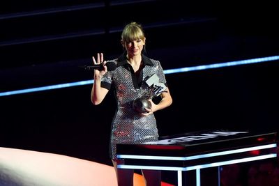 Taylor Swift reigns supreme at 2022 MTV Europe Music Awards