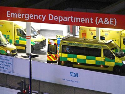 Senior emergency medicine doctor ‘desperate’ to keep parents out of hospital