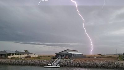 Thousands remain without power in regional South Australia after three-day outage