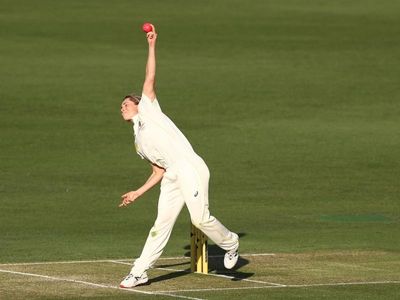 ACL tear sidelines star spinner Molineux