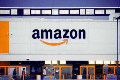 Amazon to lay off 10,000 people: Report