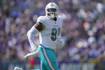 Dolphins officially place DE Emmanuel Ogbah on IR