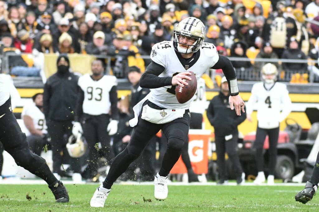 Defense, rushing attack push Steelers past Saints in Week 10