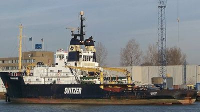 Battle between maritime unions and tug boat giant Svitzer escalates as hundreds of employees locked out indefinitely