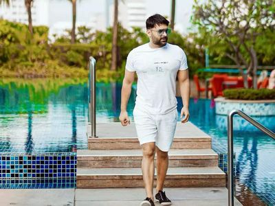 Kapil Sharma's photos walking out of the pool make Tiger Shroff and Vindu Dara Singh praise his fit looks