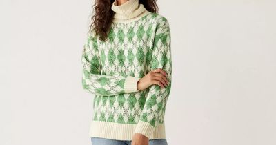 Marks and Spencer shoppers 'obsessed' with £29.50 'cosy and stylish' Christmas jumper