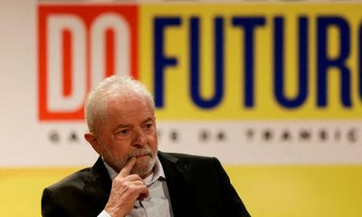 Lula faces backlash after flying to Cop27 on millionaire’s private jet