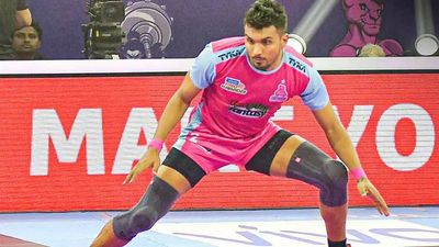 Arjun Deshwal shines as Jaipur Pink Panthers win in Pro Kabaddi League