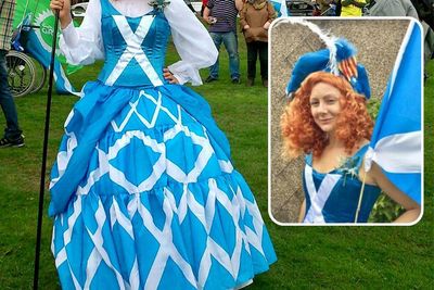 Creator of 'Yes dress' makes appeal to independence movement