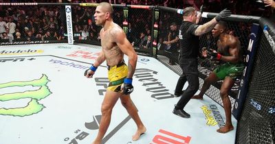 UFC referee explains decision to stop Israel Adesanya vs Alex Pereira fight