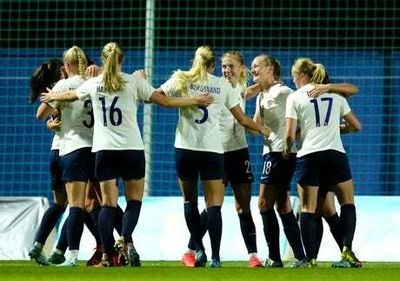 England Women 1-1 Norway: Late Ellie Roebuck error denies Lionesses victory despite Anja Sonstevold red card