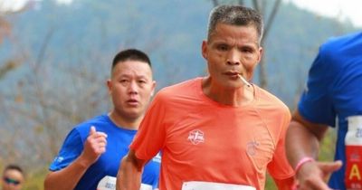 Middle-aged runner completes marathon while chain-smoking throughout the race