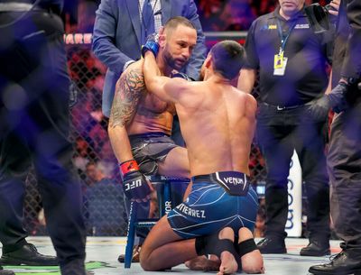 Frankie Edgar ‘obviously heartbroken’ after UFC 281 knockout loss: ‘That’s not the way I wanted it to go’