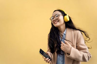 Your mom was right. Your headphones are too loud—and they could ruin your hearing for good