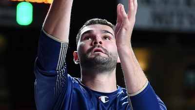 Melbourne United player Isaac Humphries tells teammates he is gay in emotional speech