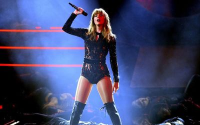 Taylor Swift fans bring down Ticketmaster in concert frenzy