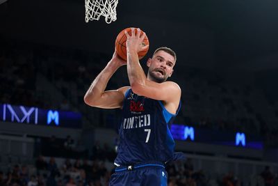 Australian basketballer Isaac Humphries comes out as gay