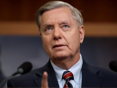 Lindsey Graham ridiculed for effusive praise for Trump’s 2024 speech: ‘What are you watching?’