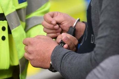 Female PC bravely tackles suspected gang member armed with machete