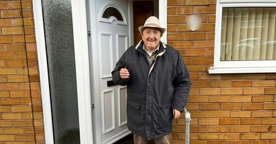 UK’s oldest first-time buyer finally gets the keys to his own bungalow at the age of 86