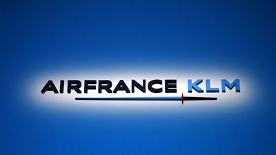Air France-KLM shares plummet after bond sale announcement