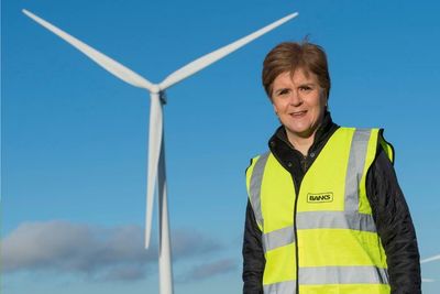 Nicola Sturgeon marks launch of UK's tallest wind turbine