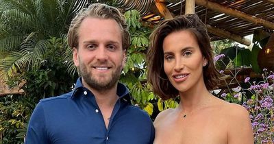 Ferne McCann's fiancé shares 'stay positive' message after she apologises for voicenotes