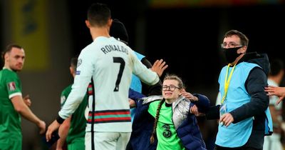 Irish girl who got Ronaldo's jersey in the Aviva backs her hero in Utd row