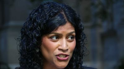 Greens poll strongly in Labor seats as Liberal preferences threaten to shake up Victorian parliament