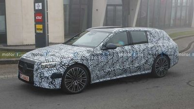 Mercdes-Benz E-Class Estate Spied With PHEV Powertrain