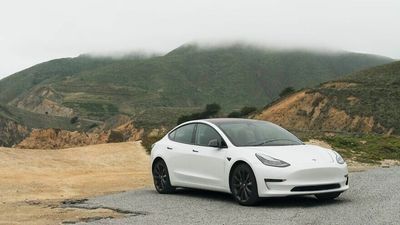 Is Tesla Selling Well After Elon Musk’s Twitter Takeover?