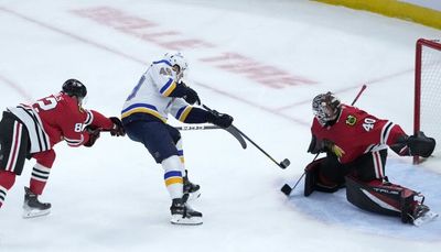 Blackhawks lose to Blues as Seth Jones’ absence becomes increasingly noticeable