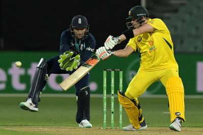 Dawid Malan hits 134 as England set Australia 288 to win first ODI