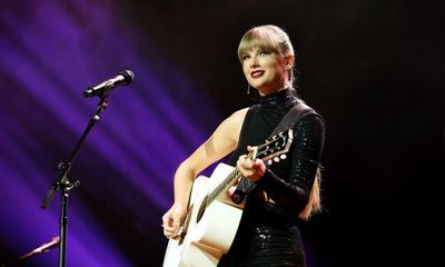 Taylor Swift tour tickets listed for as much as $22,000 as Ticketmaster crashes