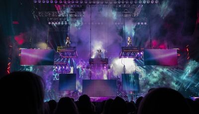 Trans-Siberian Orchestra’s ‘Ghosts’ tour a familiar lights- and lasers-filled Christmas extravaganza