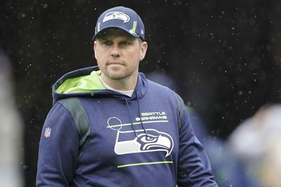 Seahawks OC Shane Waldron named among 2023 head coach candidates