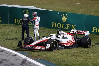 Magnussen reveals "crazy" trek back to pits after Brazil F1 crash