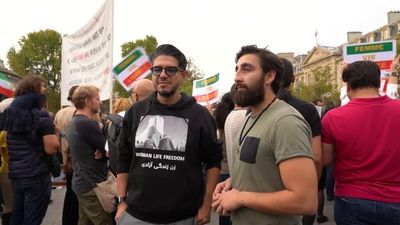 Iranian diaspora in Paris hopes for regime change in Tehran