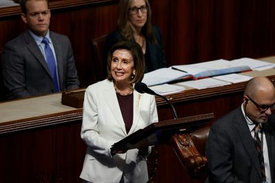 Pelosi to step down as top Democrat after Republicans take House