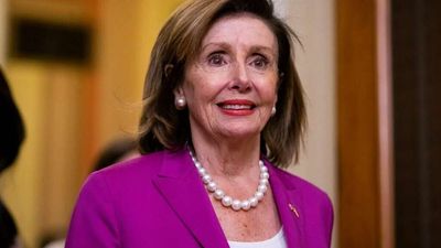 After House Democrats' Midterm Defeat, Nancy Pelosi Says She'll Step Down From Congressional Leadership