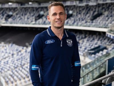 Former Cats skipper Selwood joins Storm