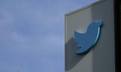 Users urged to archive tweets amid rumors of Twitter implosion