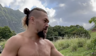 ‘Appreciate that view, bro’: Jason Momoa jokes around as he wears traditional Hawaiian Malo