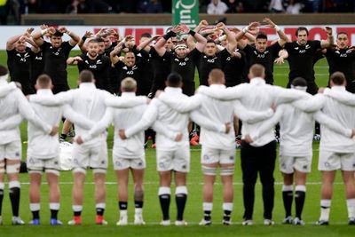 Richard Cockerill urges England fans to drown out ‘sterile’ Haka at Twickenham